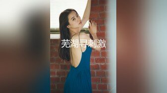 《极品反差骚妻》91红人淫乱夫妻【你嘴珍贵】私拍，骚妻蜜桃臀大乳头户外露出野战，喜欢肉棒道具配合玩肏