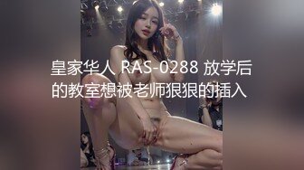 【D罩杯粉嫩美乳新人小妞】女仆装露大奶子，乳晕也是粉的，顶级肥臀无毛美穴，近距离掰穴特写，厕所尿尿更是诱惑