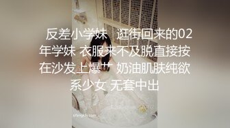 新流出黑客破解家庭网络摄像头偷拍❤️性欲很强的夫妻日常激情性生活这妈也是的儿子都十多岁了还裸体对他