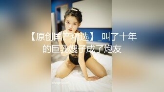 9/28最新 年轻学姐客厅深喉大屌展现完美口技蹲下卖力口VIP1196