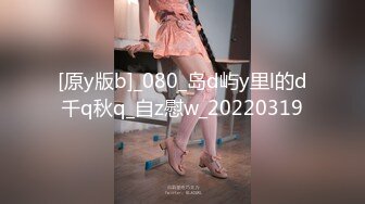  20岁新人小姐姐！大红唇甜美活泼！脱掉小背心，贫乳小奶子，掰穴特写看洞洞，苗条身材展示