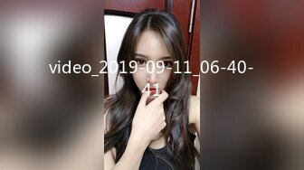 STP28569 金发性感网红女神！独自一人酒店自慰！展示美足拨开内裤掰穴，揉搓无毛骚逼，振动棒抽插爽翻 VIP0600