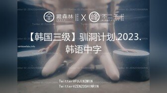 路边公厕全景偷拍多位年轻少妇嘘嘘各种美鲍轮播欣赏 (1)