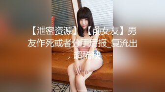 极品高颜值美女捂裙仍被抄底..花内前抄深深B缝隙 宽松花短裙美女逛商场..选商品被抄底蕾丝边内裤