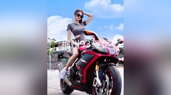  七彩主播跳舞老师小糖糖完美露脸，舞蹈老师柔韧性就是好，站立一字马厉害表情勾魂太欠操了