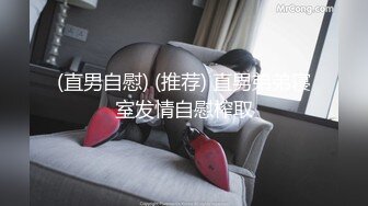   会所把技师带回家，让她服务我的鸡巴，妹子颜值还是挺高的